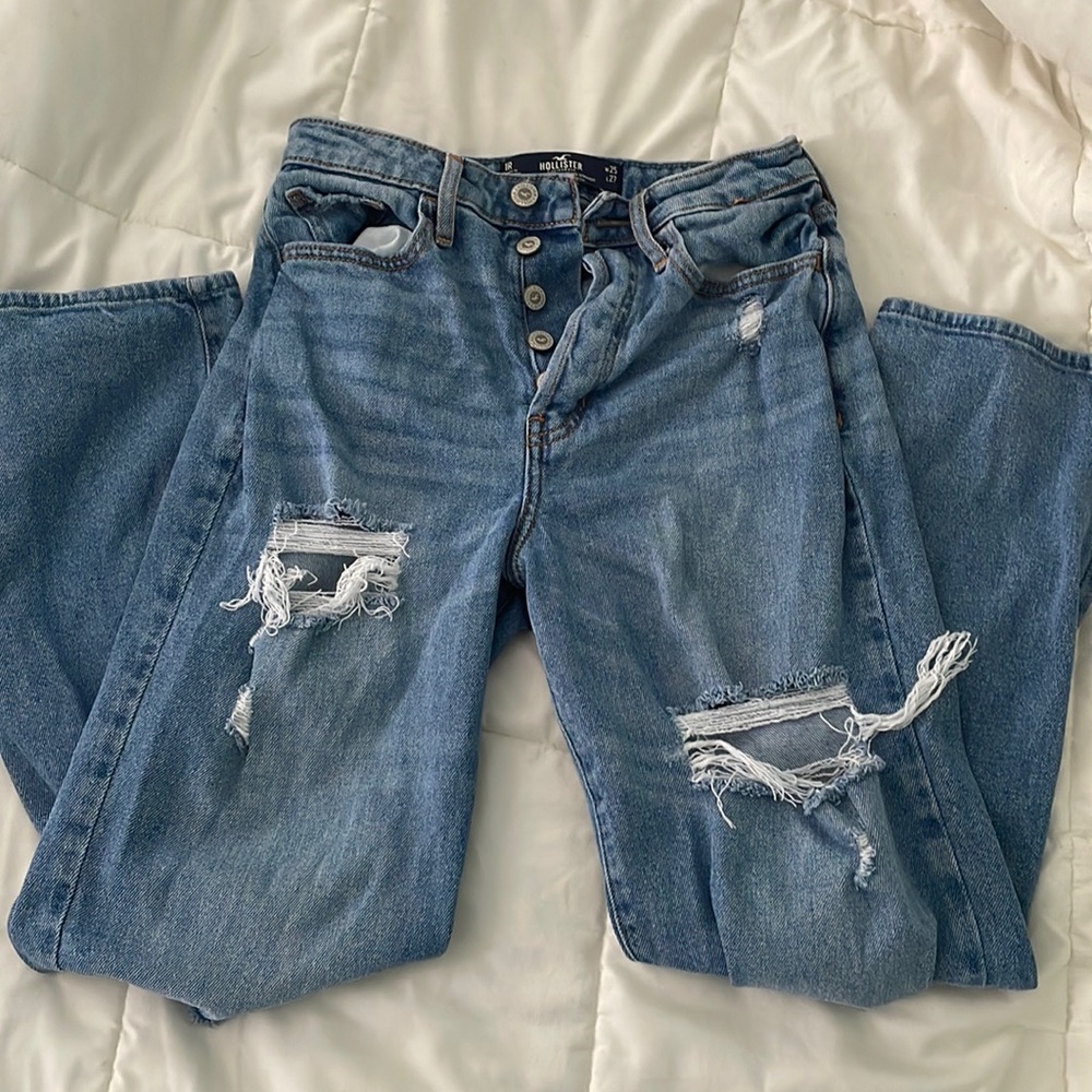 HOLLISTER JEANS